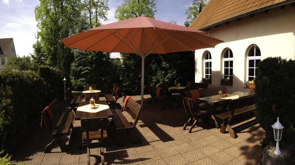Restaurace v ubytování Am Wasserturm Pension