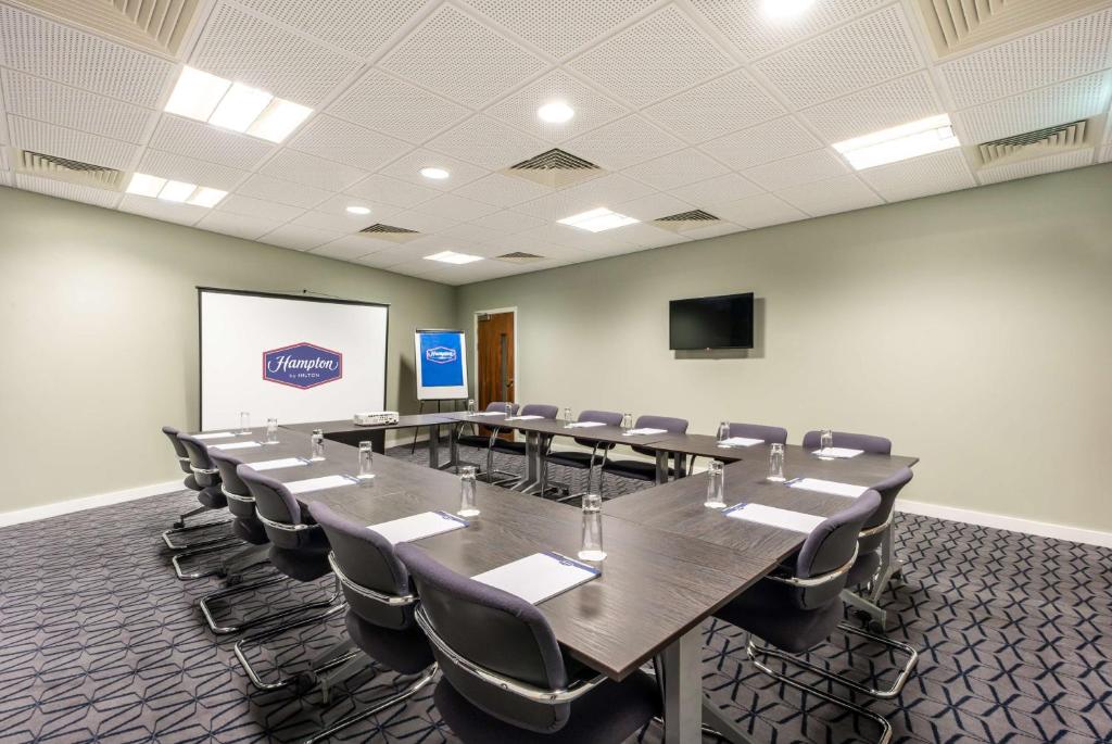 Hampton by Hilton Sheffield - Resim 7