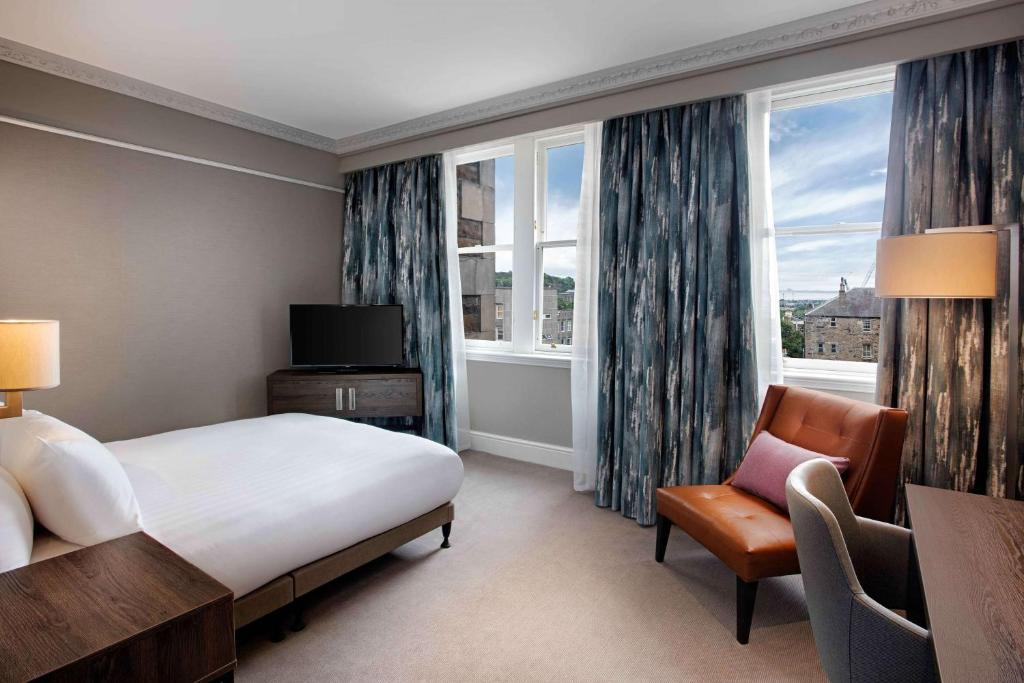 Hilton Edinburgh Carlton - Resim 6