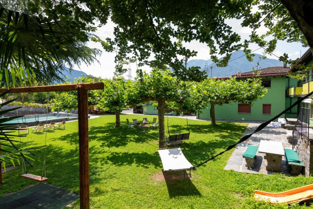 Zahrada ubytování Bamboohouse Motel Riazzino