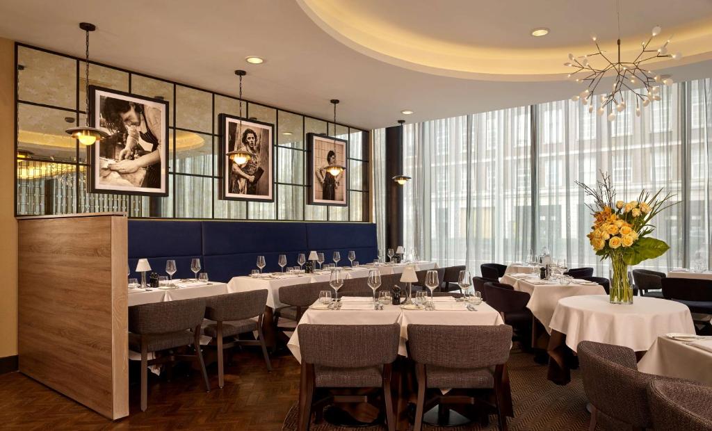 Restaurace v ubytování Doubletree By Hilton Hull