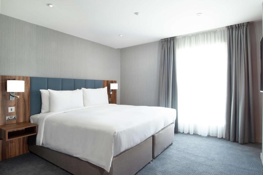 Hilton Garden Inn London Heathrow Terminal 2 and 3 - 