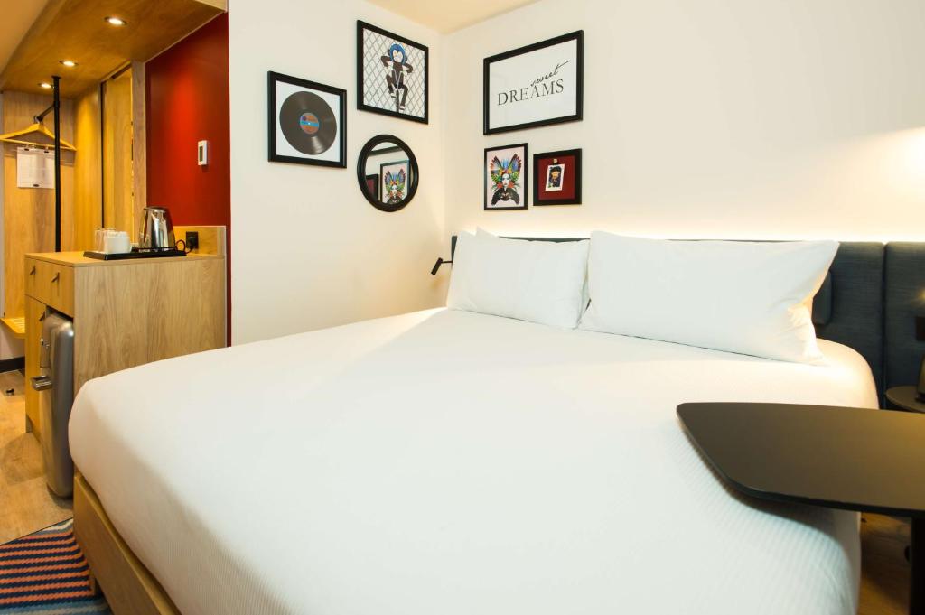 Hampton by Hilton London Park Royal - 国王室