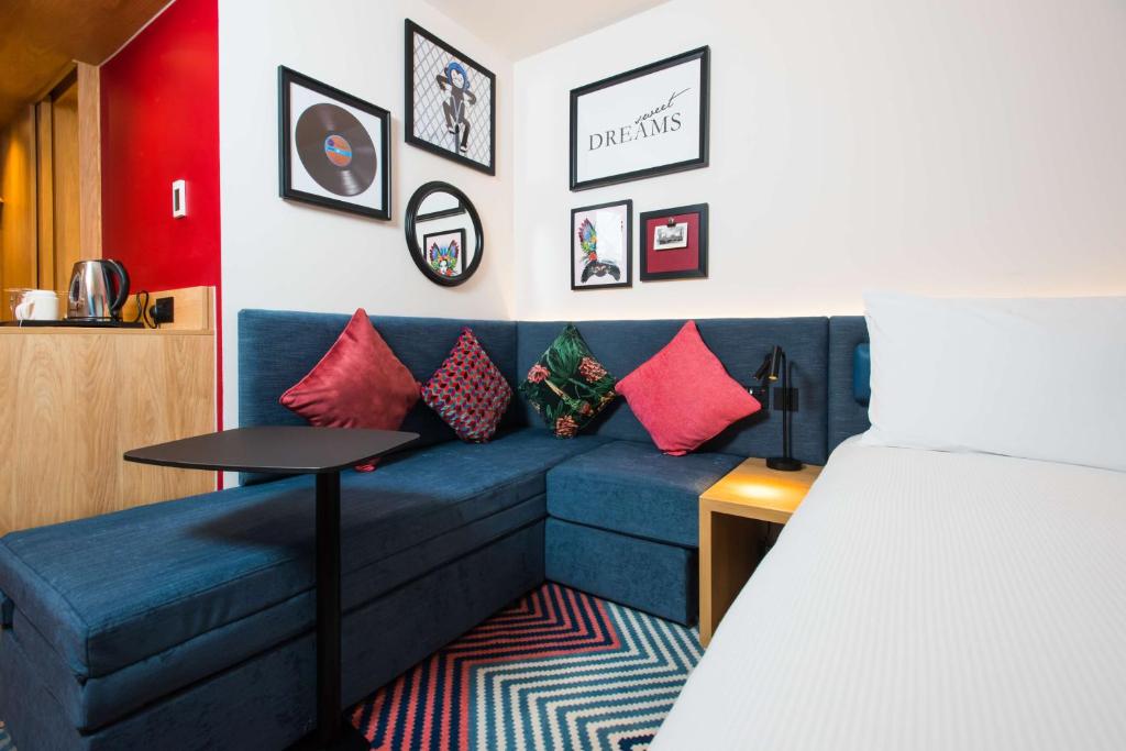 Hampton by Hilton London Park Royal - Resim 35