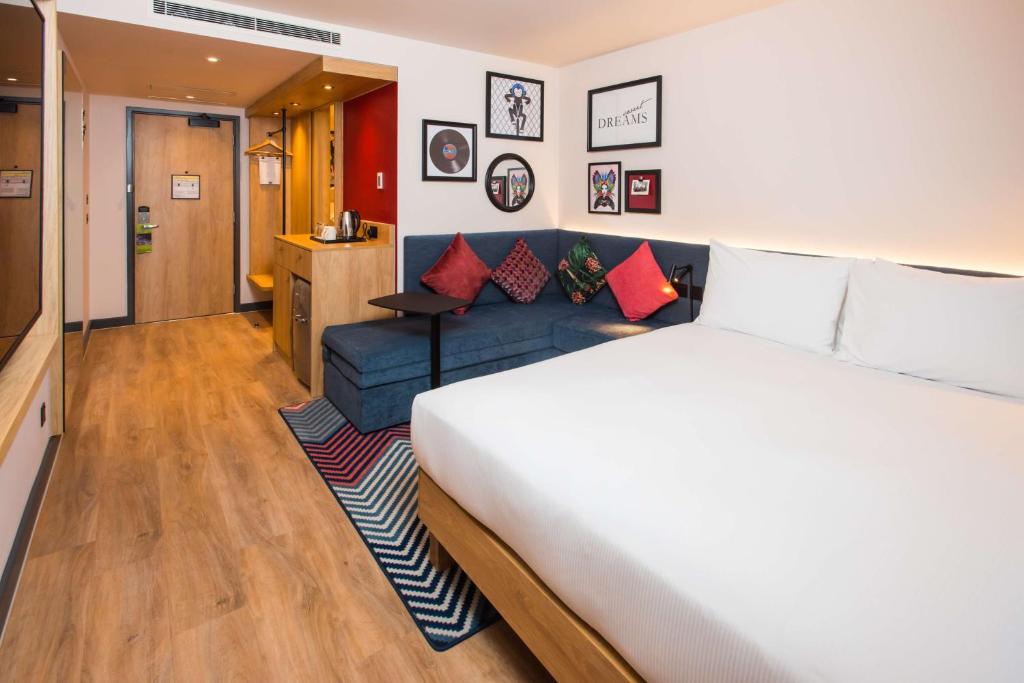 Hampton by Hilton London Park Royal - Resim 41