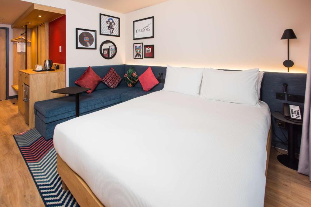 Hampton by Hilton London Park Royal - Resim 42