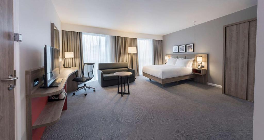 Hilton Garden Inn Manchester Emirates Old Trafford - King Room - Mobility Accessible