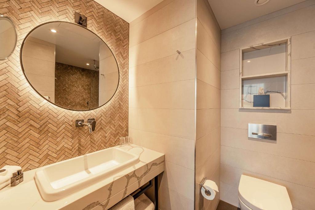 The Fellows House Cambridge, Curio Collection By Hilton - Resim 43