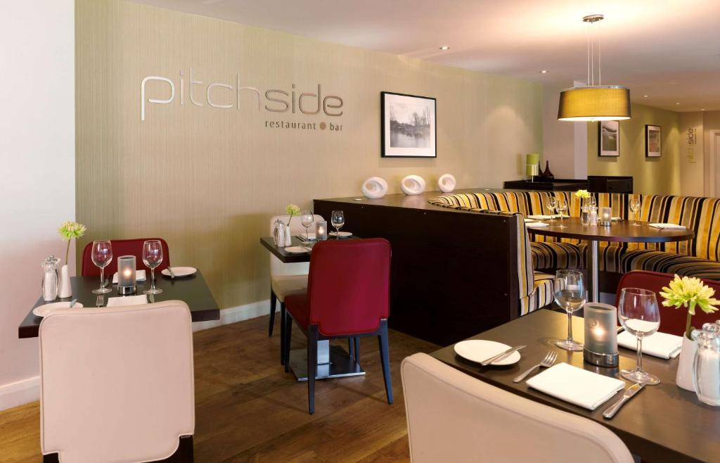 Restaurace v ubytování DoubleTree By Hilton Milton Keynes