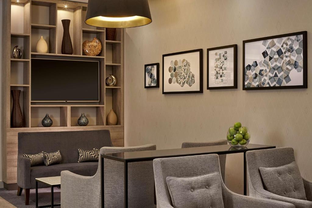 DoubleTree by Hilton Coventry Building Society Arena - Resim 3