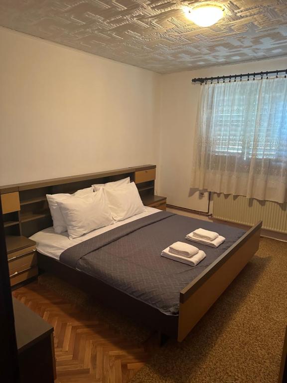 Postel nebo postele na pokoji v ubytování Apartment Bella 2