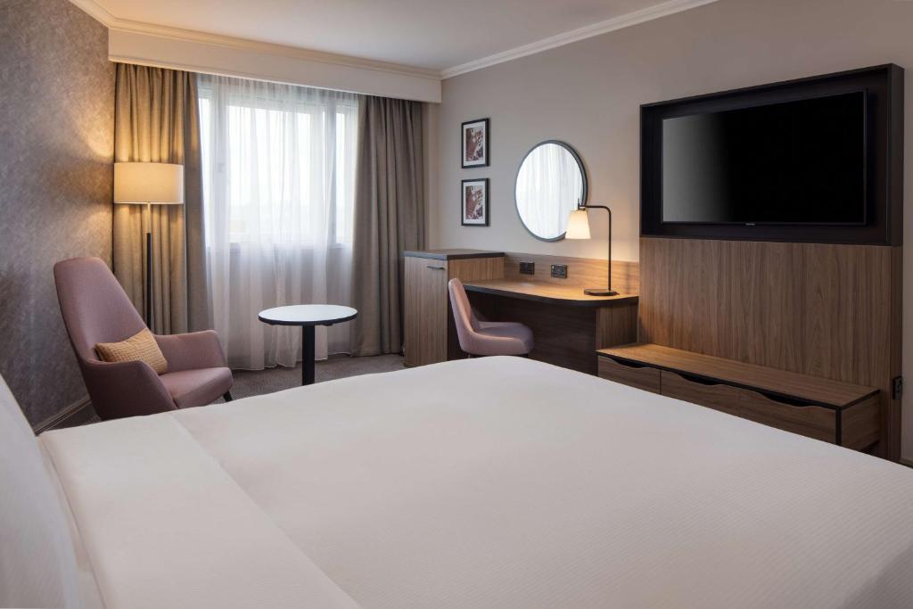 DoubleTree by Hilton Dartford Bridge - Chambre De Luxe Queen
