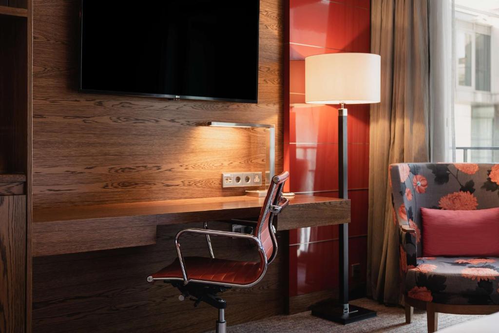 
Family Connecting Rooms
