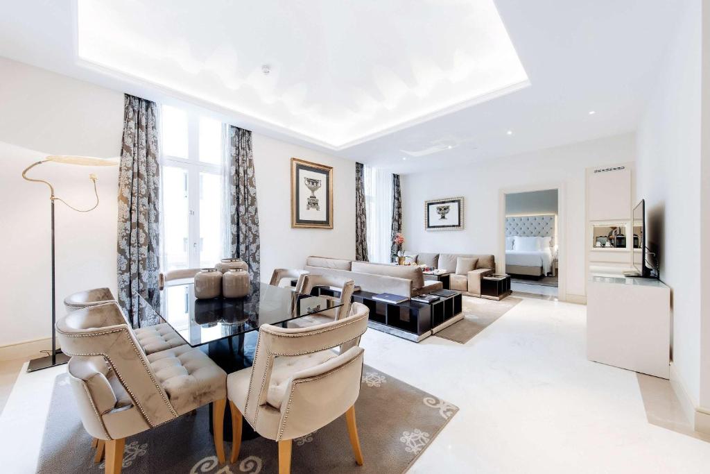 Aleph Rome Hotel, Curio Collection By Hilton - Resim 21