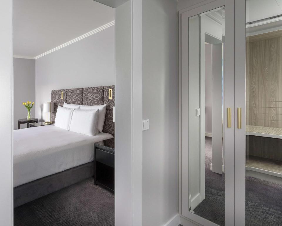 Hilton Prague Old Town - Resim 24