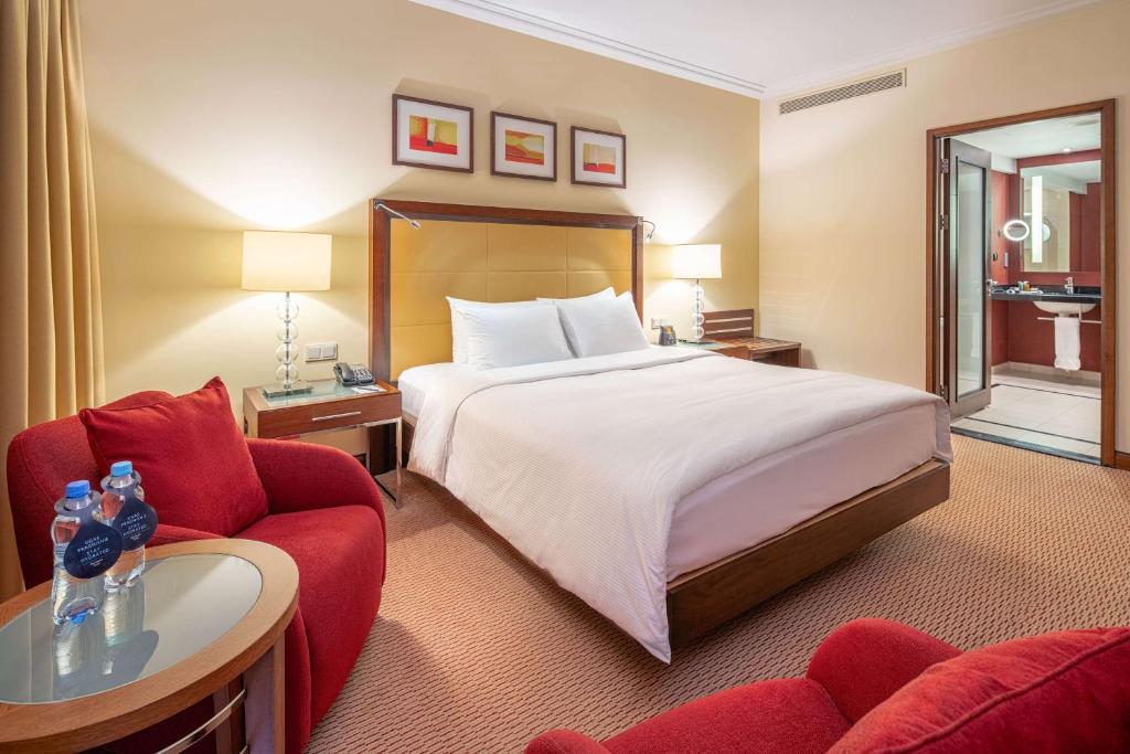 
Executive Panoramic Suite
