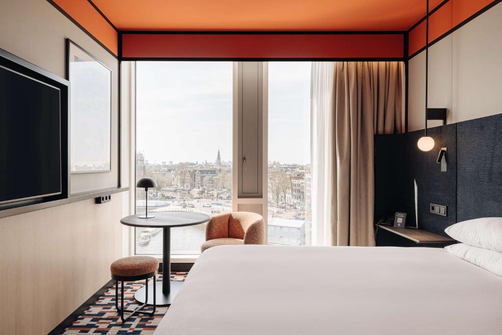 DoubleTree by Hilton Amsterdam Centraal Station - Resim 21