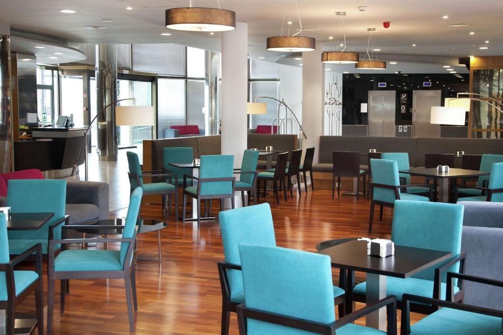 Posedenie v ubytovaní Hilton Garden Inn Málaga