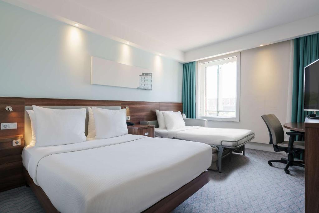 Hampton by Hilton Amsterdam Centre East - Resim 35