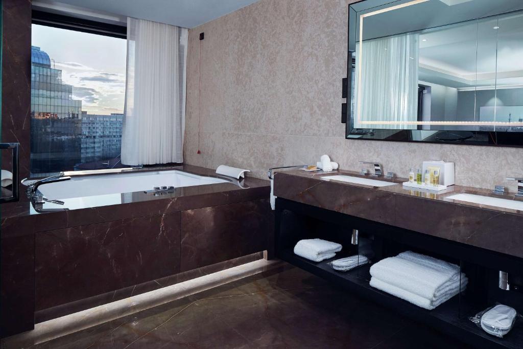 Hilton Belgrade - Resim 25