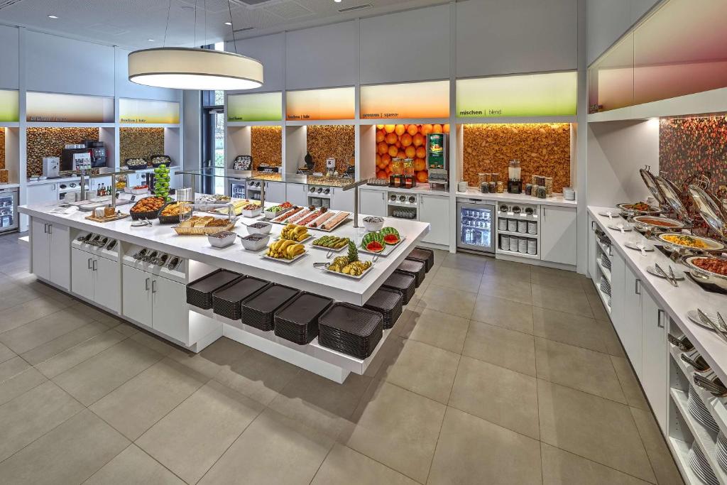 Hampton by Hilton Berlin City Centre Alexanderplatz - Resim 8