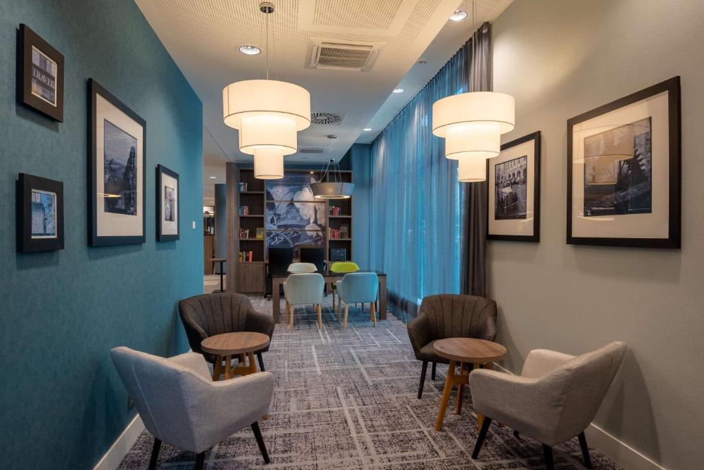 Hampton by Hilton Düsseldorf City Centre - Resim 43