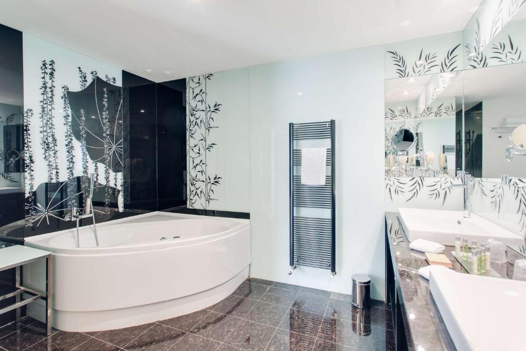 DoubleTree by Hilton Hotel Cluj - City Plaza - Resim 37