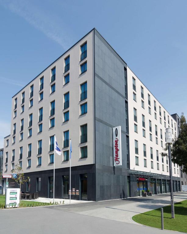 Hampton by Hilton Frankfurt City Centre - Resim 9