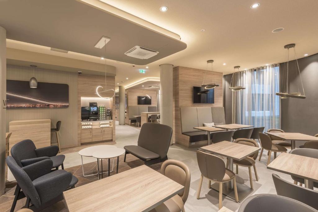 Hampton By Hilton Frankfurt Airport - Resim 9