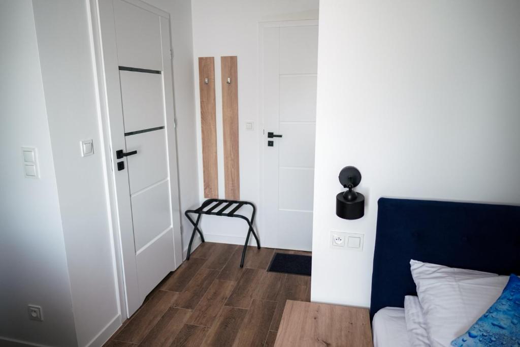 La Familia TYBURA - 5