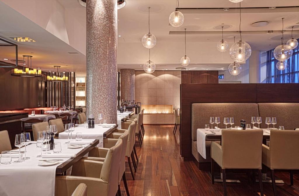 Hilton Reykjavik Nordica - Resim 8