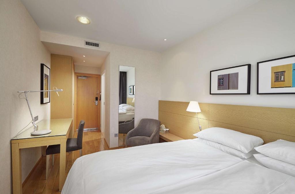 Hilton Reykjavik Nordica - Resim 22
