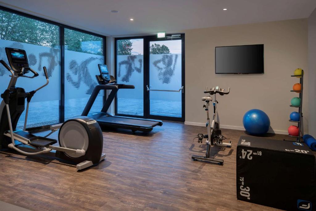Fitness centrum a/nebo fitness zařízení v ubytování Hampton By Hilton Kaiserslautern