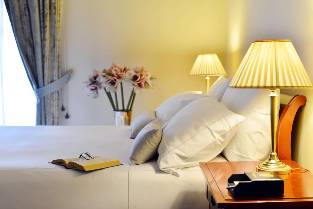 Grand Hotel Villa Torretta, Curio Collection by Hilton - Classic Queen Room