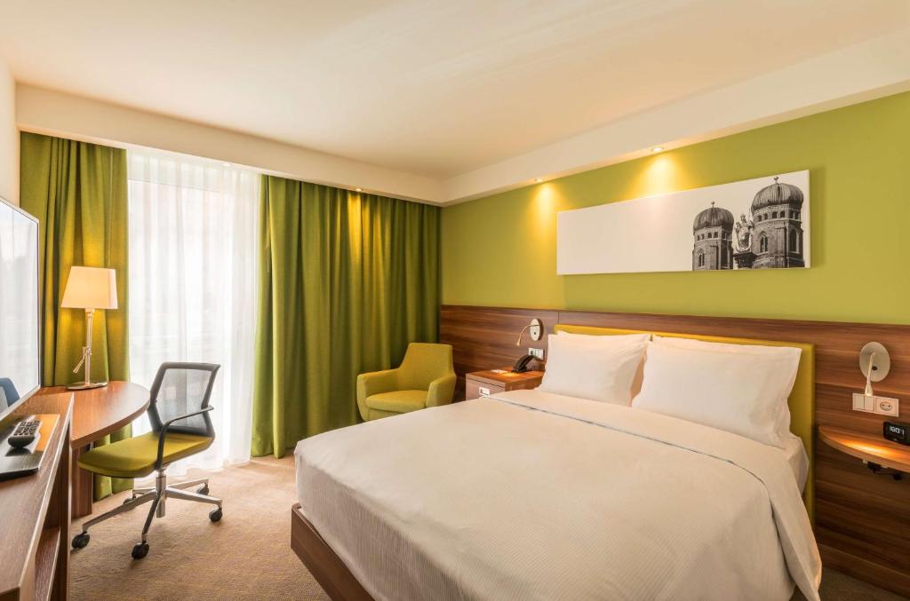 Hampton By Hilton Munich City West - Resim 8