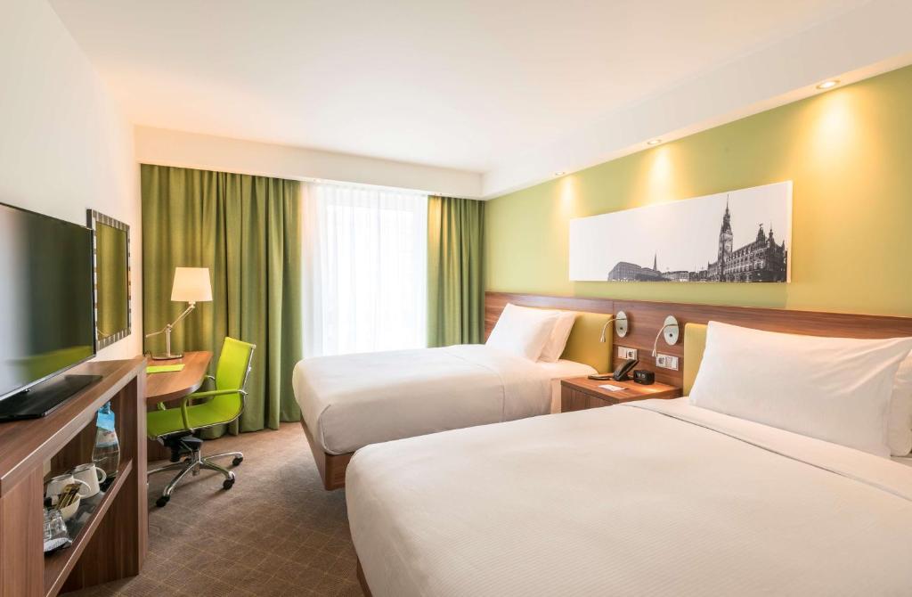 Hampton By Hilton Munich City West - Resim 21