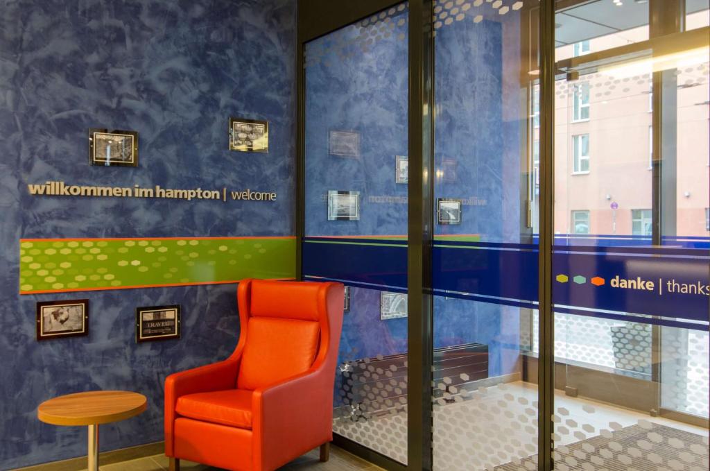 Hampton by Hilton Nürnberg City Center - Resim 4