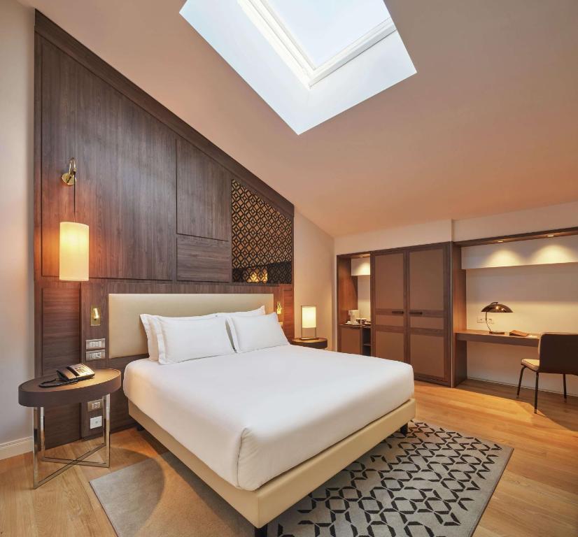 DoubleTree By Hilton Trieste - Deluxe Family King Room