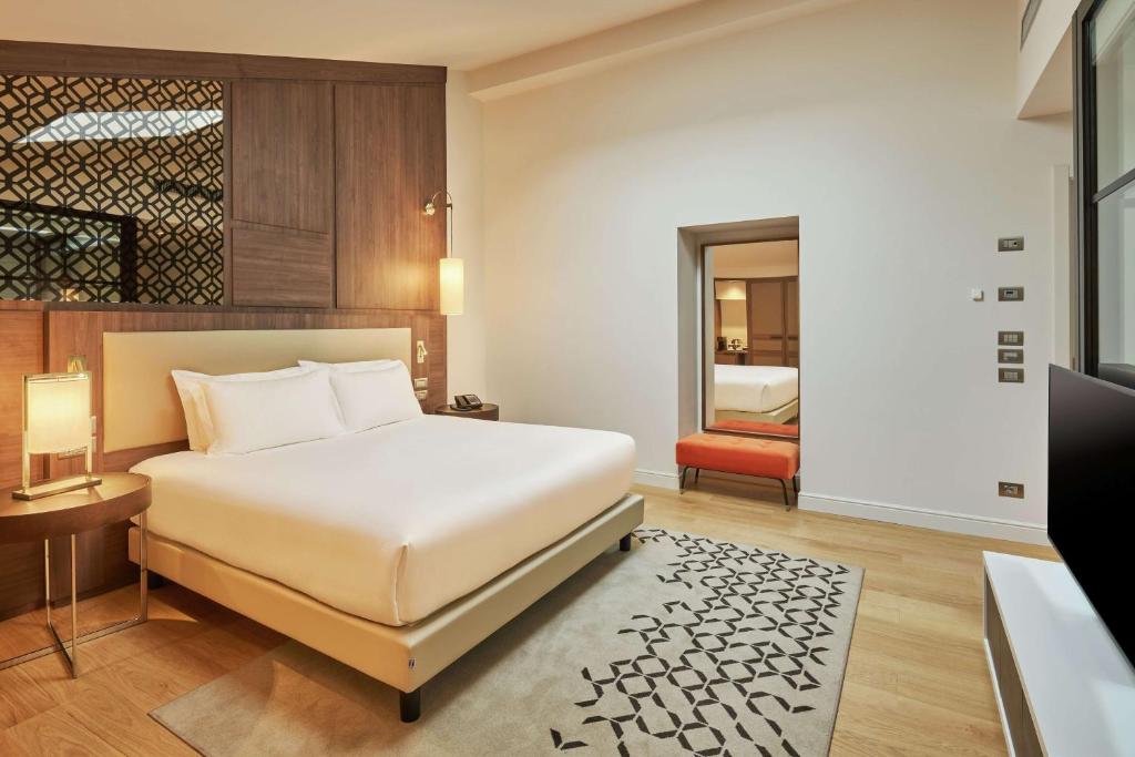 DoubleTree By Hilton Trieste - King Room - Mobility Access