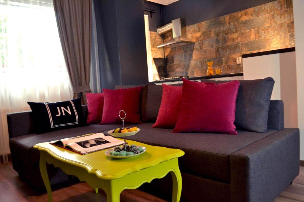 JN Boutique Apartments - One-Bedroom Apartment