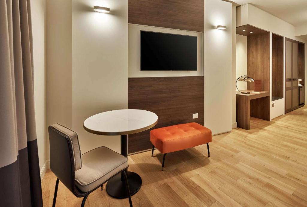 DoubleTree By Hilton Trieste - Deluxe Family Twin Room