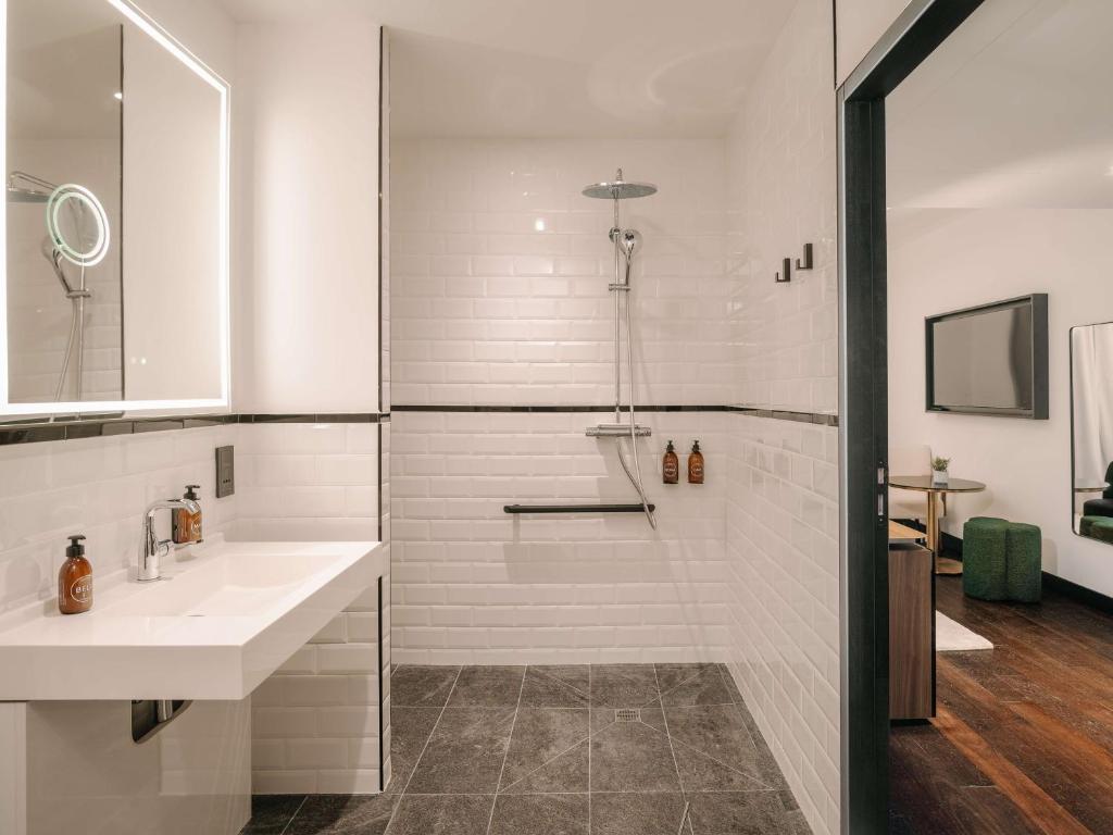 Marty Hotel Bordeaux - Tapestry Collection by Hilton - 13