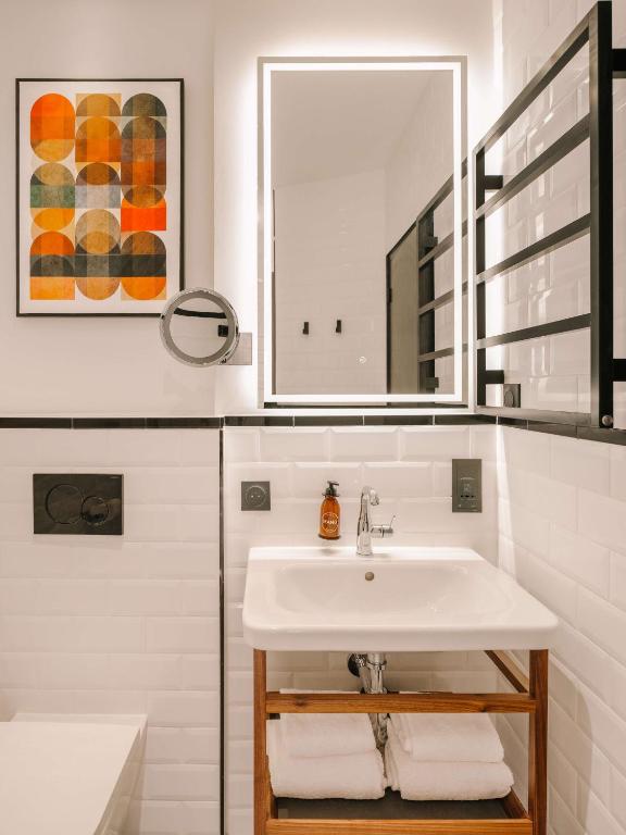 Marty Hotel Bordeaux - Tapestry Collection by Hilton - Resim 29