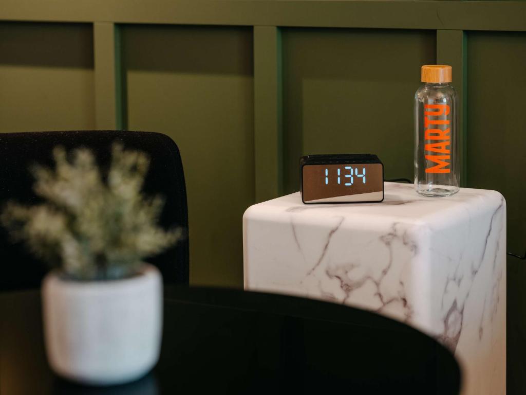 Marty Hotel Bordeaux - Tapestry Collection by Hilton - Resim 44