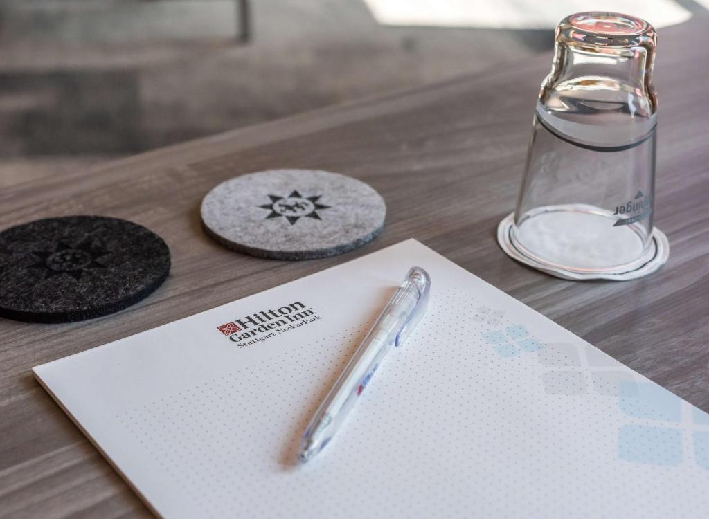 Hilton Garden Inn Stuttgart NeckarPark - Resim 36