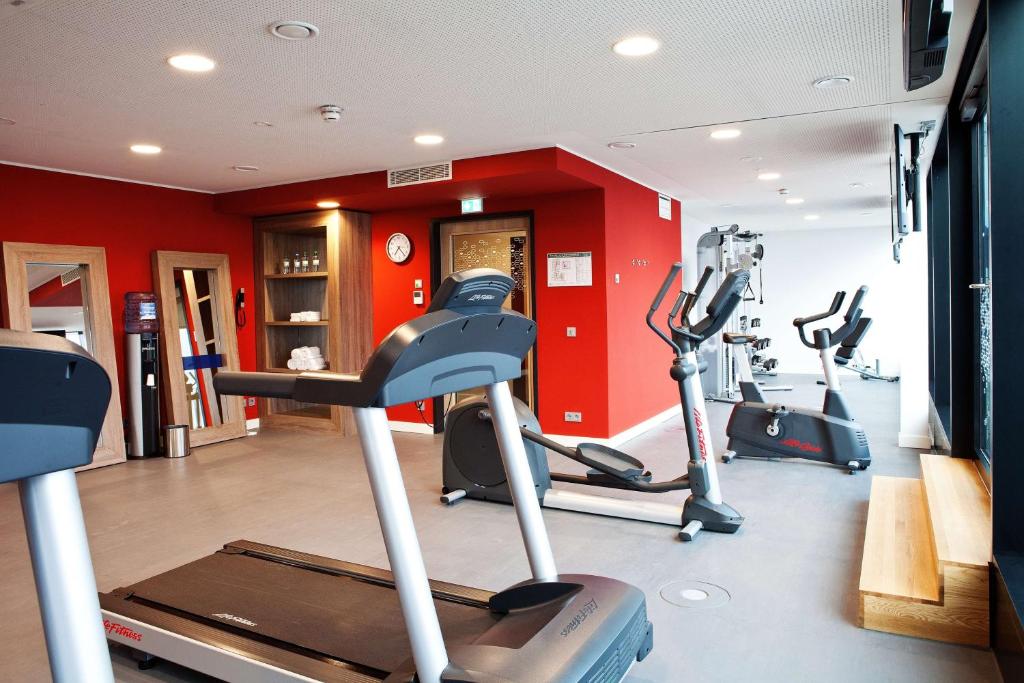 Fitness centrum a/nebo fitness zařízení v ubytování Hampton By Hilton Aachen Tivoli