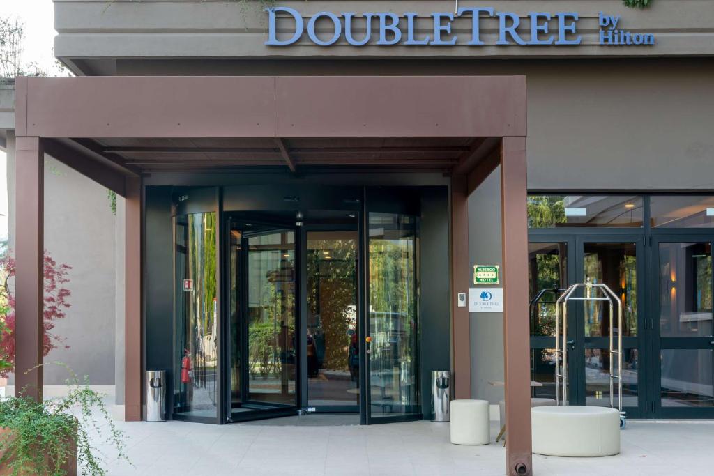 Exteriér nebo vchod ubytování DoubleTree by Hilton Brescia
