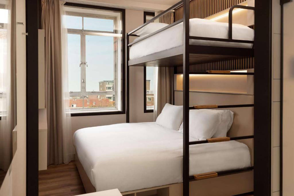 Motto By Hilton Rotterdam Blaak - Resim 35