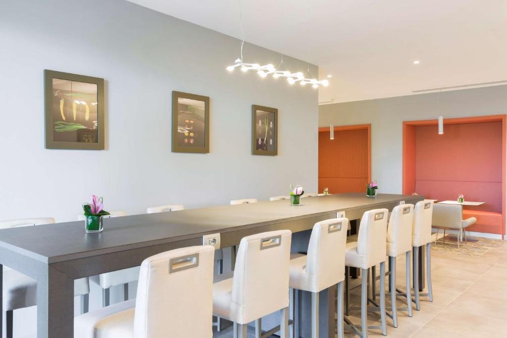 Hampton By Hilton Rome East - Resim 14