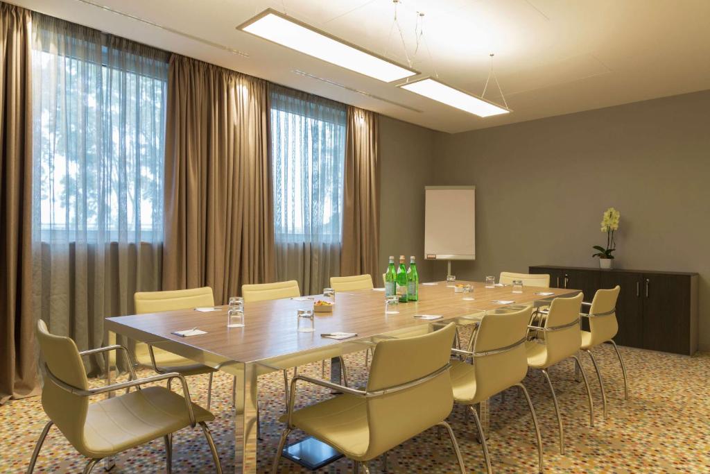 Konferenční prostory v ubytování Hampton By Hilton Rome East